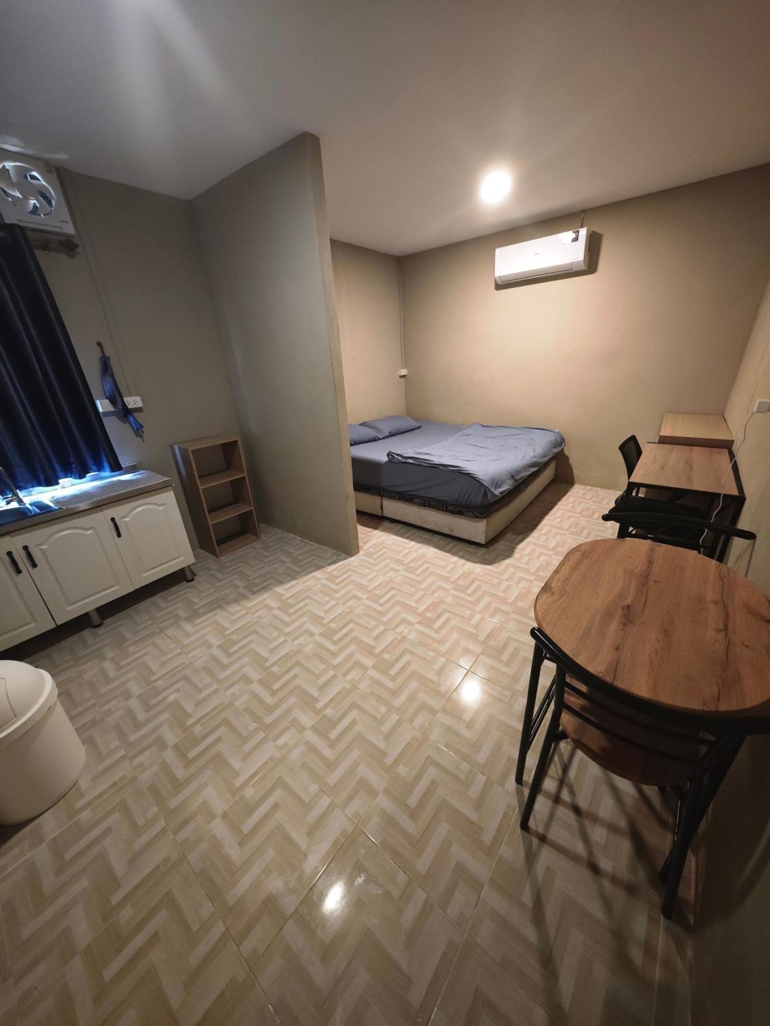 Social Quarters Blanco - Youth Hostel 18 To 35 Only Pantai Railay Bagian luar foto