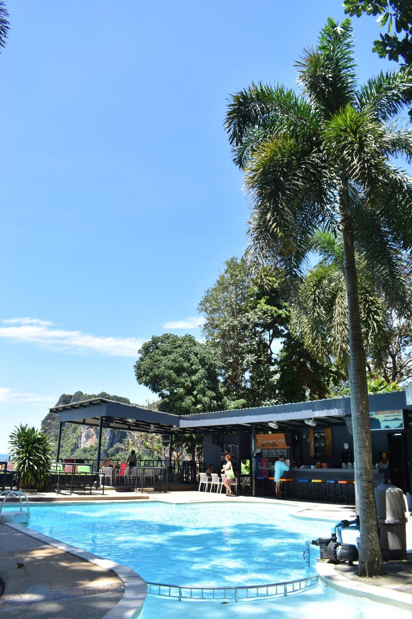 Social Quarters Blanco - Youth Hostel 18 To 35 Only Pantai Railay Bagian luar foto
